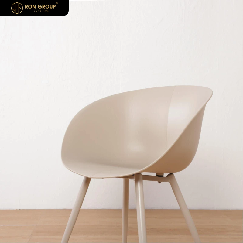 Minimal Elegance Chair Series M