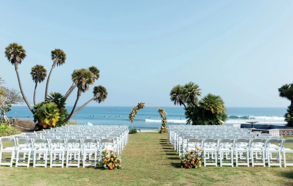 Pink Llama Rentals : Elevate Events, Capture Perfection