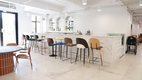 RON_Marble_Bar_Counter_with_Modern_Bar_Stools