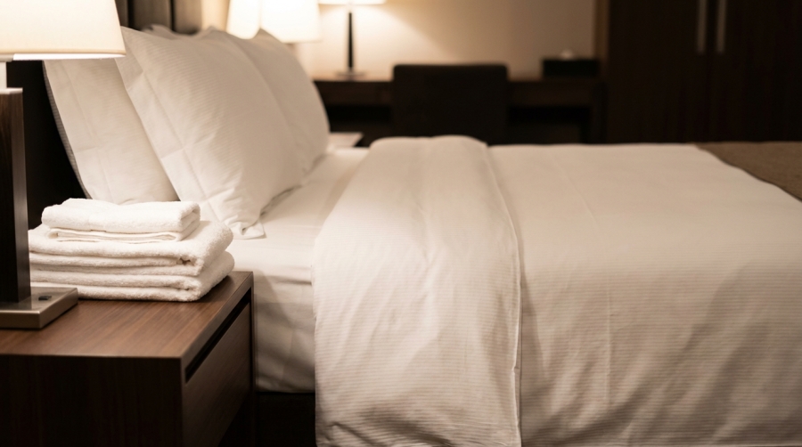 Hotel Linen & Textile Procurement: Thread Count, GSM & Par Stock
