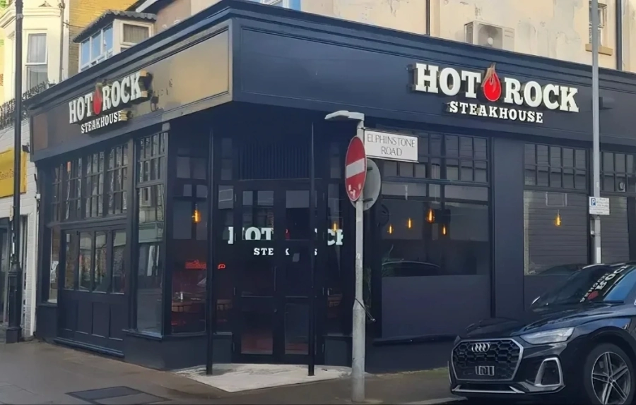 Hot Rock Steakhouse: Where Fire-Led Dining Meets Commercial Furniture