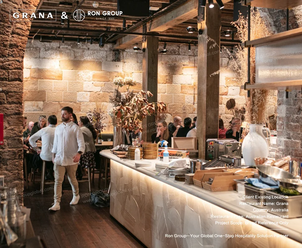 Grana natural textures in the bar zone