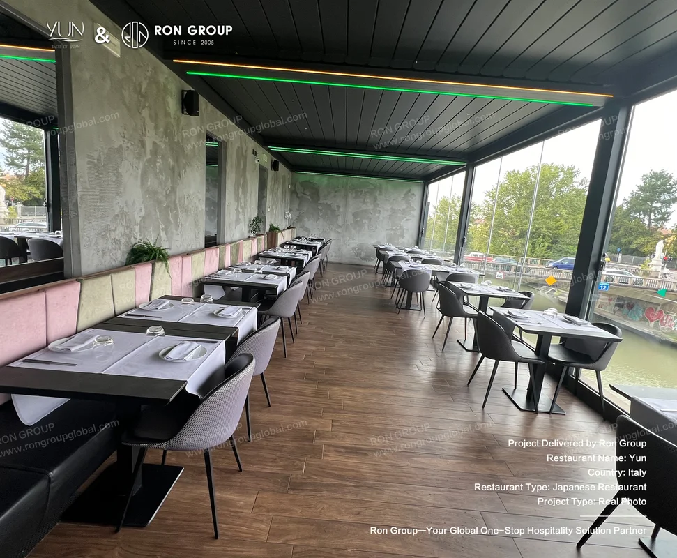 Yun wooden floor and glass walls