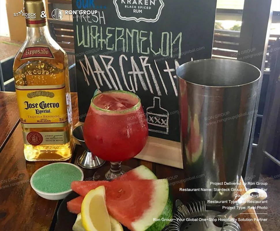 Blanche Bar RonGroup-Blanche_Bar-Red_Margarita_With_Fruit.webp