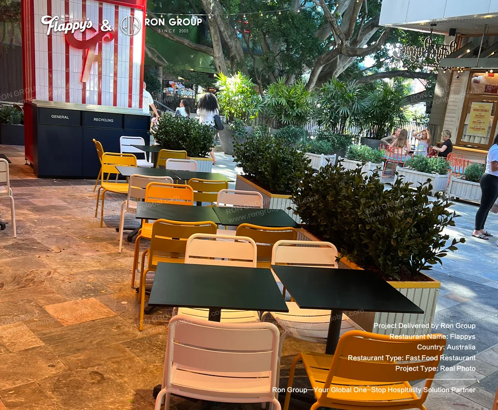 Flappys outdoor dining area with tables