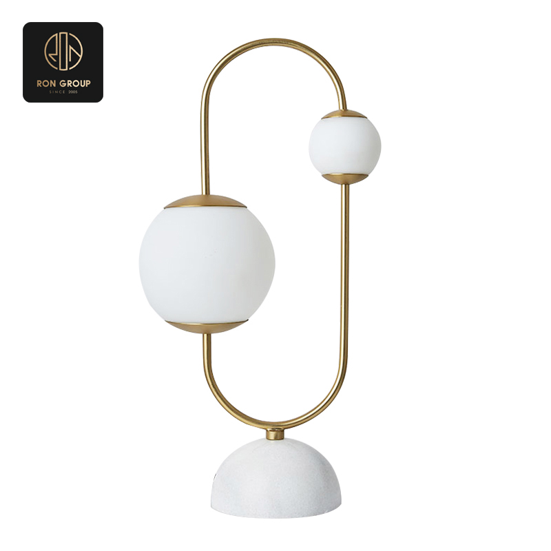 Classic elegant tablelamp series 4