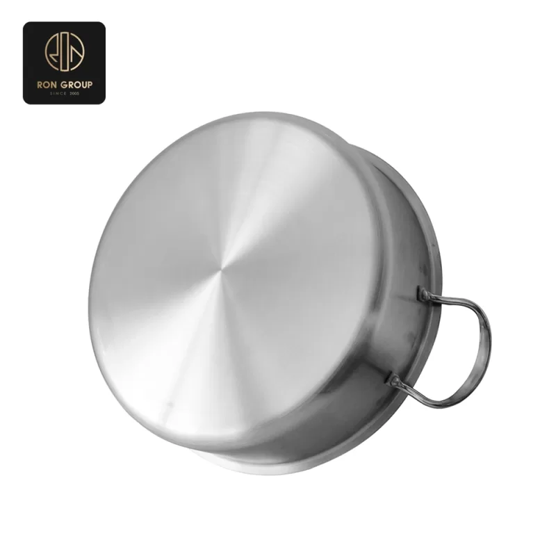 Tough stainless steel sauce pan