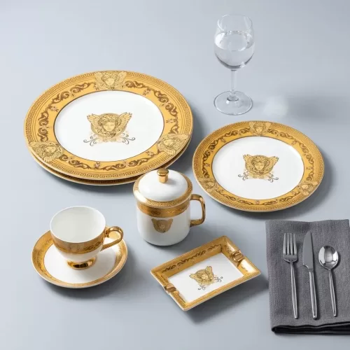 Gold Medusa Series