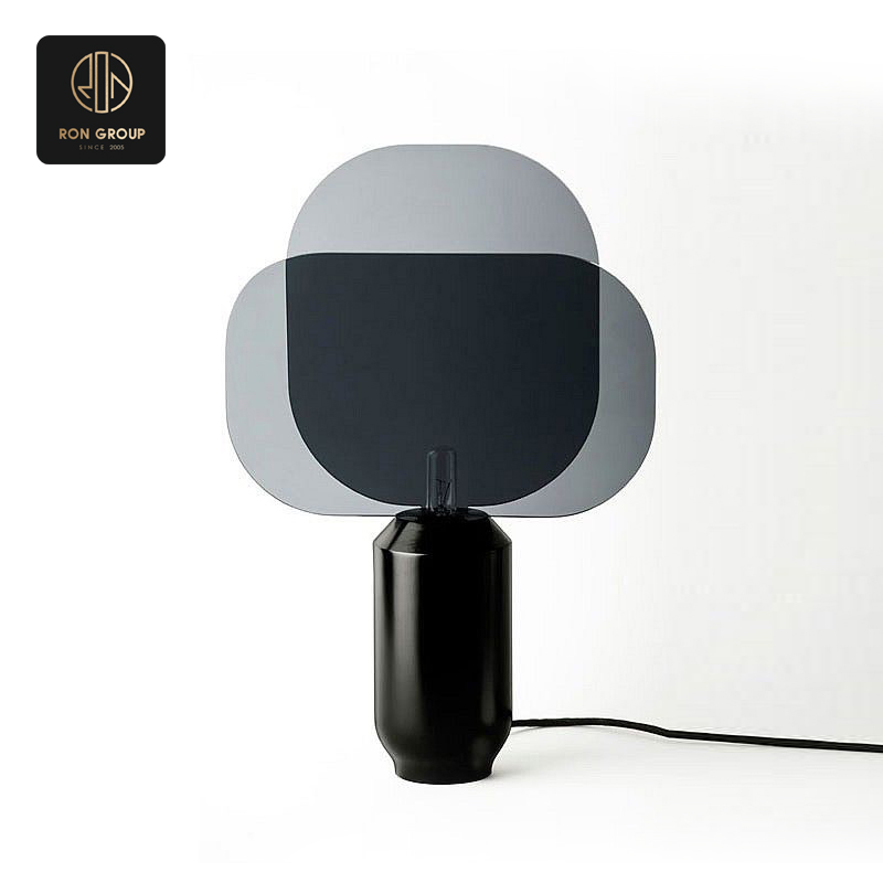 Classic elegant tablelamp series 5