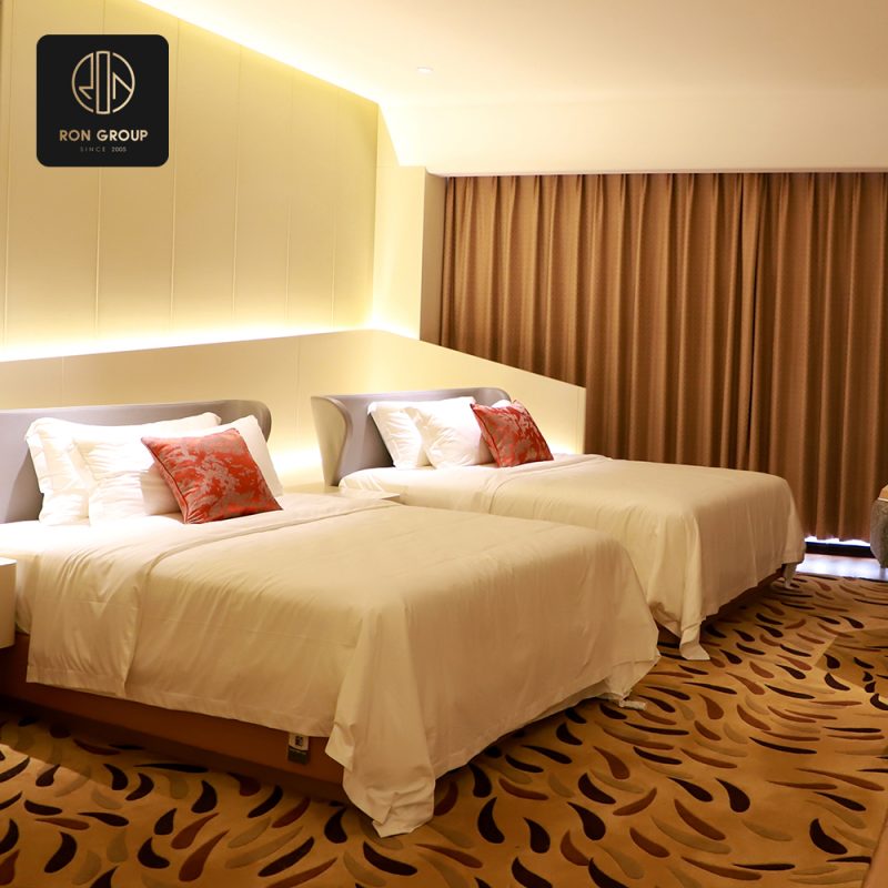 Tranquil Hotel Set Series C