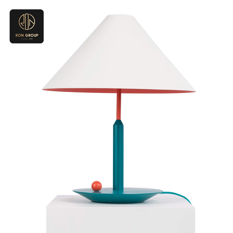 Classic elegant tablelamp series 4
