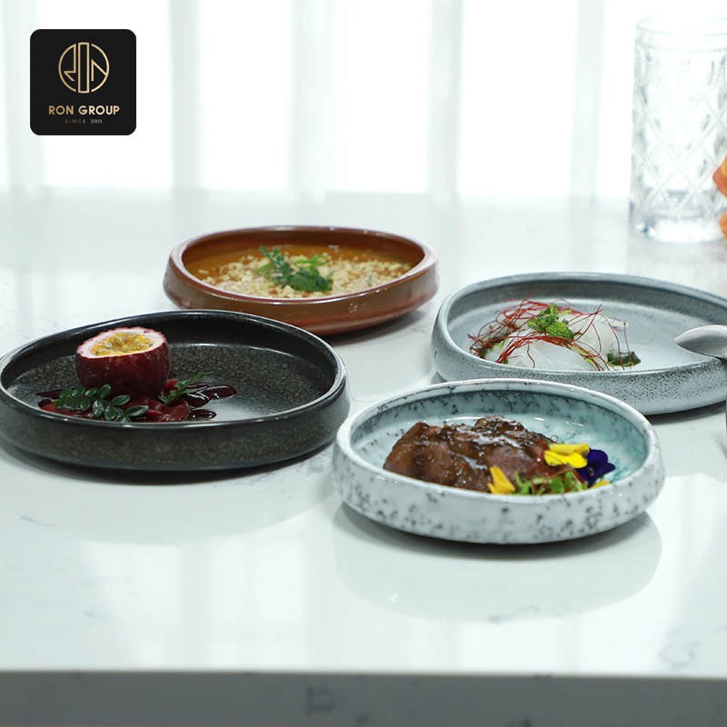 Asymmetric Plates Series