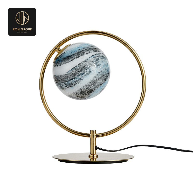 Modern design tablelamp