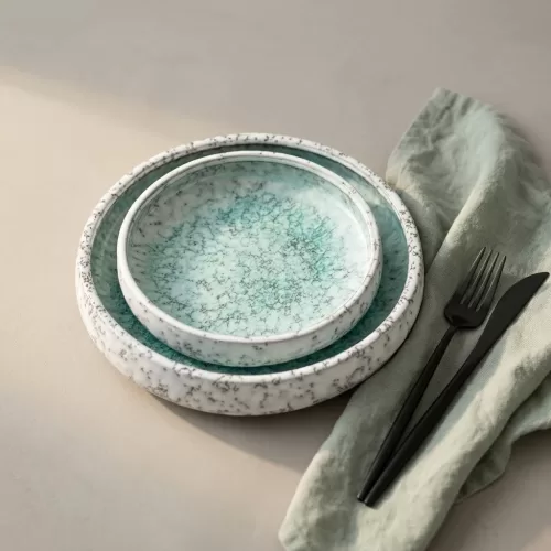 Asymmetric Plates Series
