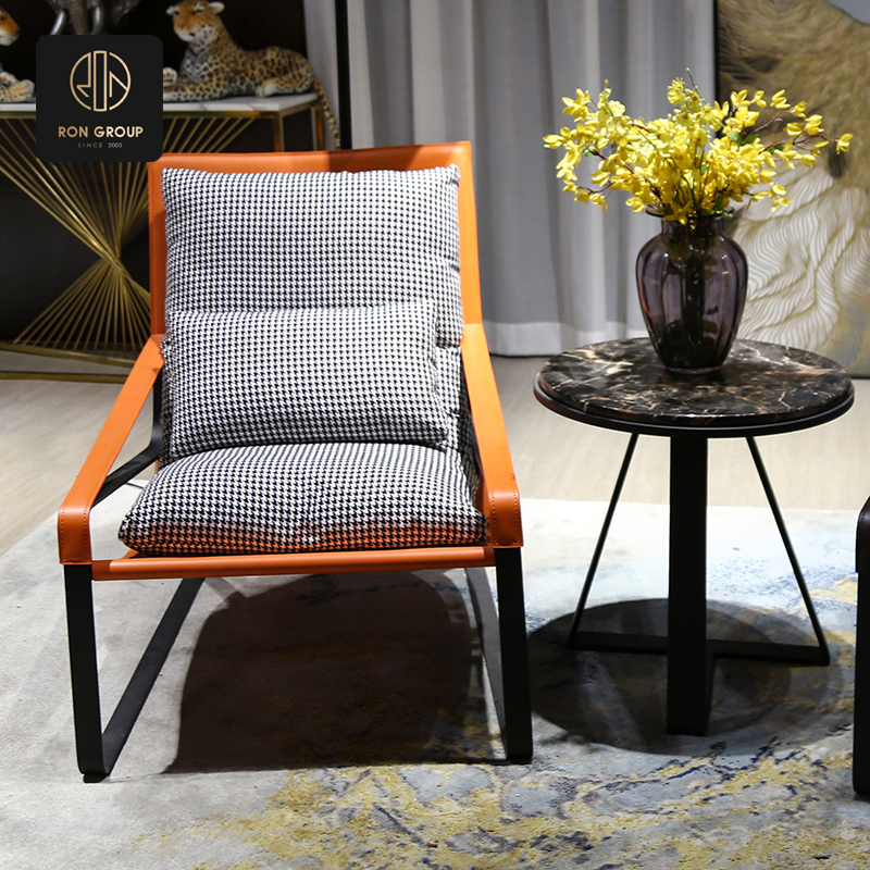 Bold Frame Lounge Series
