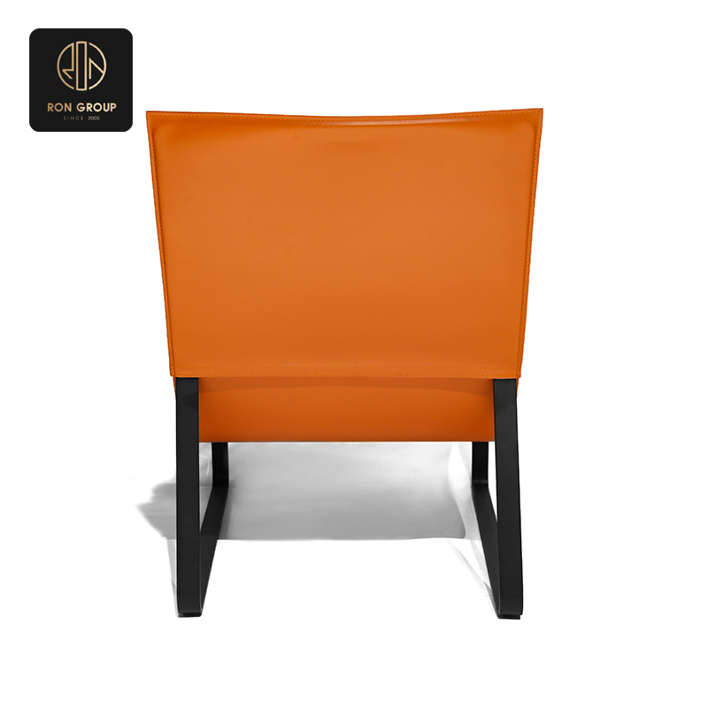 Bold Frame Lounge Series