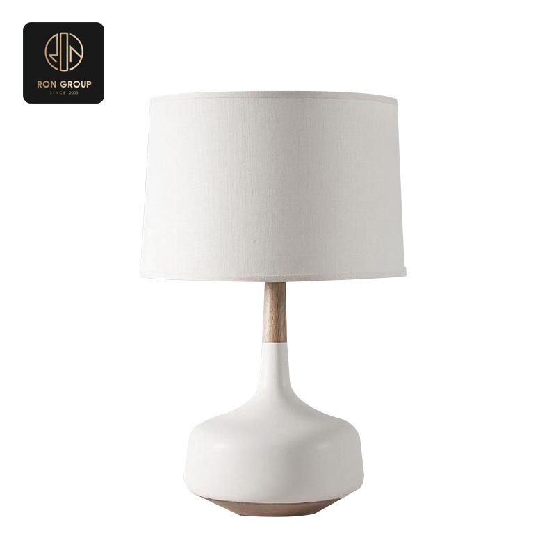 Classic elegant tablelamp