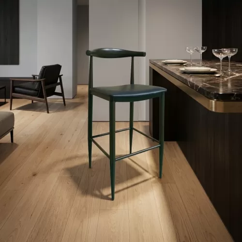 Sturdy Bar Chair Series E