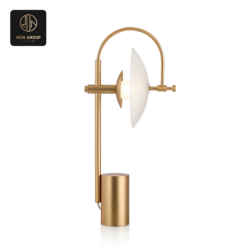 Modern design tablelamp