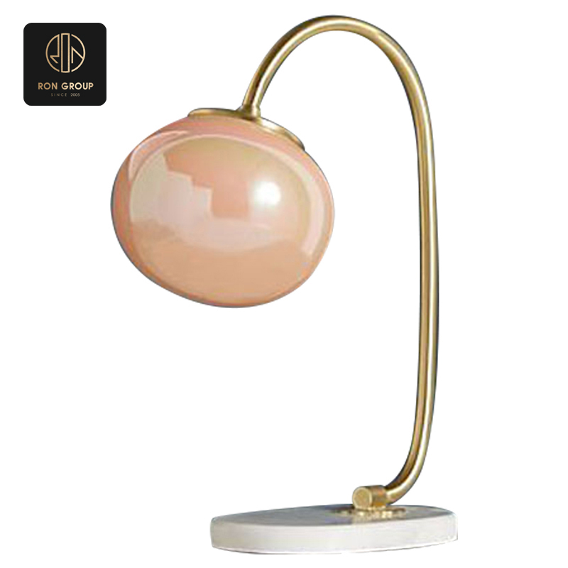Classic elegant tablelamp series 3