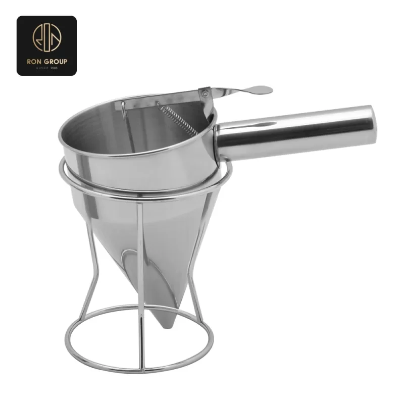 Practical kitchen accessories B