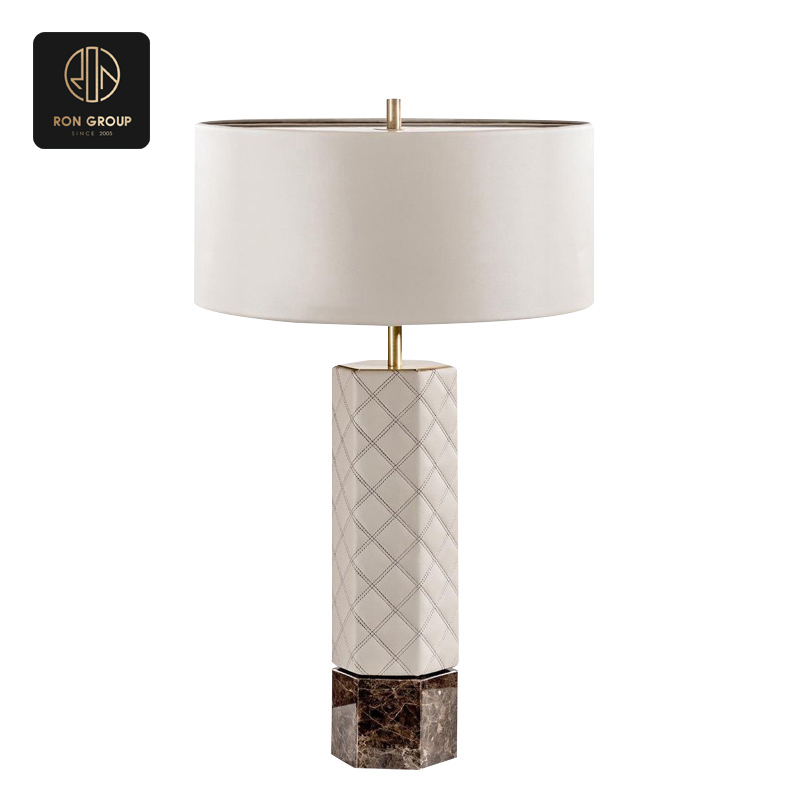 Classic elegant tablelamp