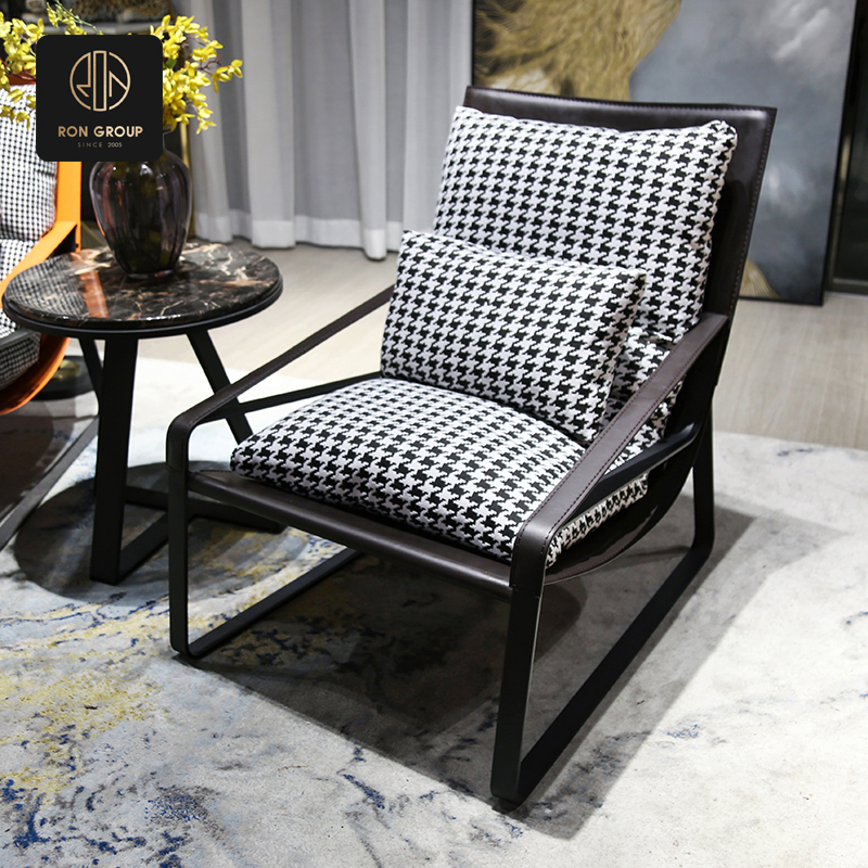 Bold Frame Lounge Series