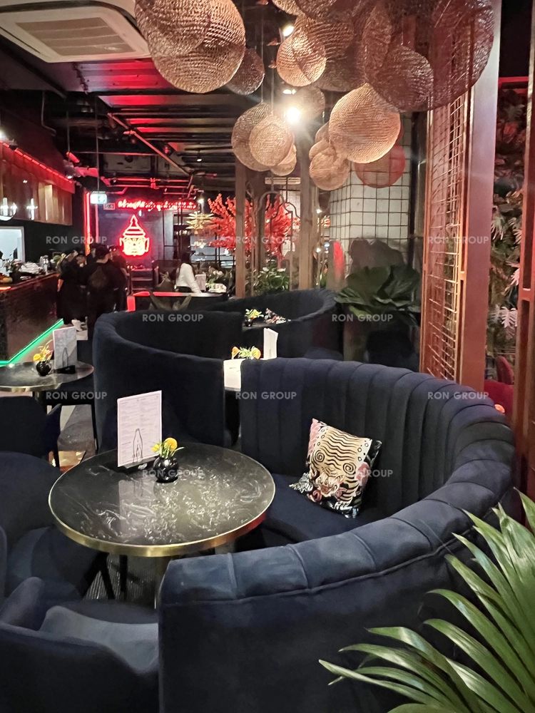 Custom-Velvet-Booths