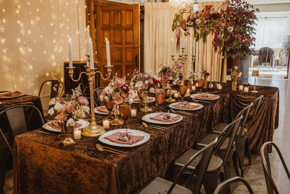 Exquisite wedding table setting with RON GROUP luxury event furniture