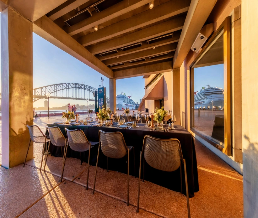 RON GROUP luxury modular banquet table set with elegant decoration for high-end private banquet