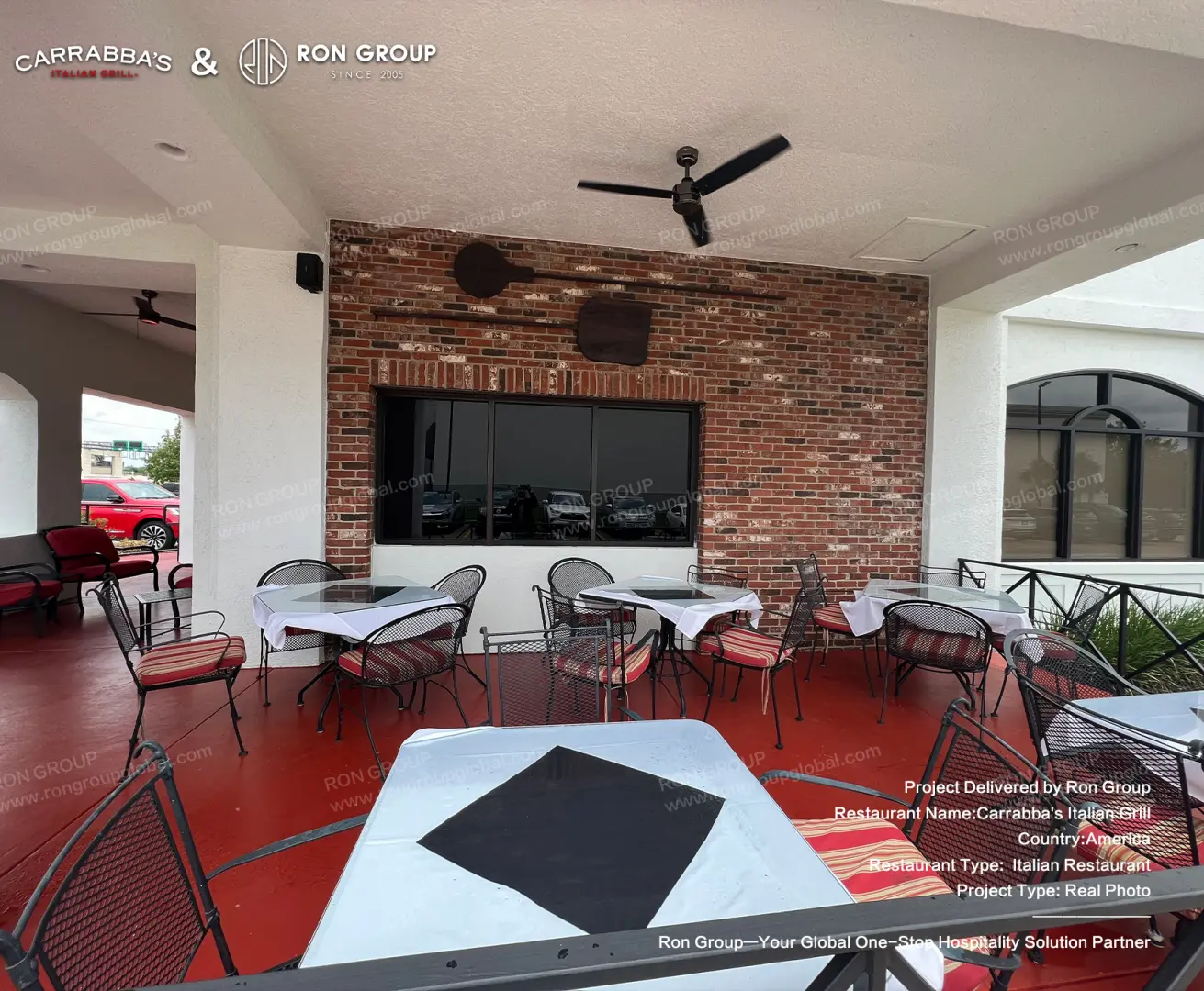 RonGroup_Carrabbas_Outdoor_Patio_Seating